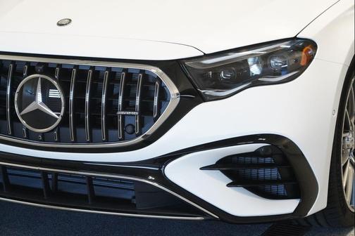 MANUFAKTUR Moonlight White Magno 2026 Mercedes-Benz AMG E 53 E 4MATIC+