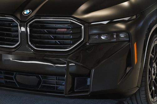 FROZEN BLACK METALLIC 2026 BMW XM Label