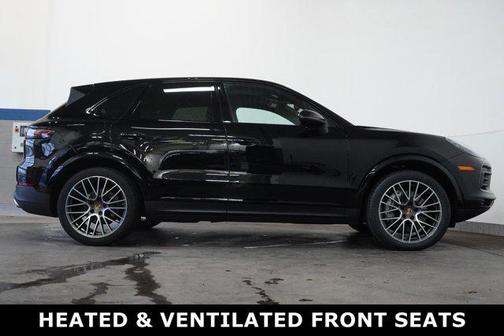 2021 Porsche Cayenne Base