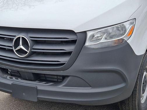 2025 Mercedes-Benz Sprinter 2500 Standard Roof