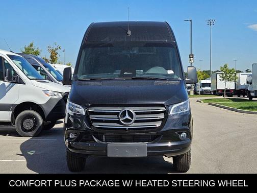 2025 Mercedes-Benz Sprinter 2500 Standard Roof