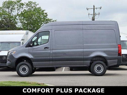 2025 Mercedes-Benz Sprinter 2500 Standard Roof