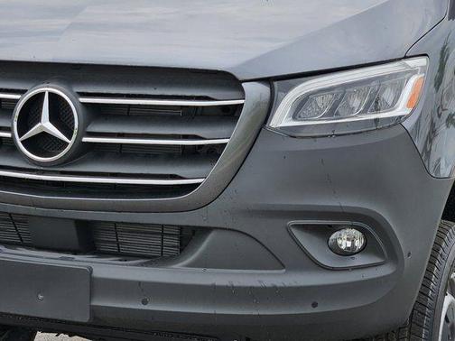 2025 Mercedes-Benz Sprinter 2500 Standard Roof