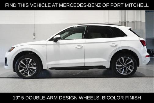 Arkona White 2024 Audi Q5 45 S line Premium