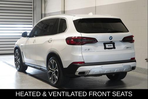 Mineral White Metallic 2023 BMW X5 PHEV xDrive45e