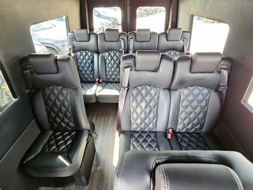 2022 Mercedes-Benz Sprinter 4500 High Roof V6