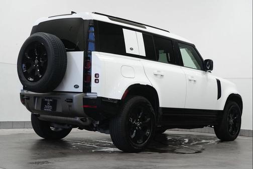 2022 Land Rover Defender 110 X-Dynamic HSE