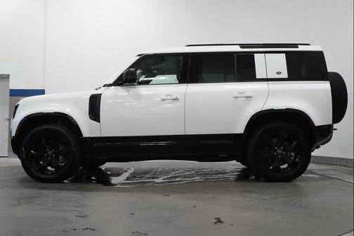 2022 Land Rover Defender 110 X-Dynamic HSE