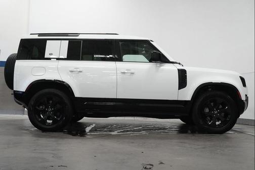 2022 Land Rover Defender 110 X-Dynamic HSE