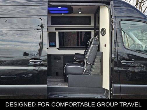 Obsidian Black Metallic 2024 Mercedes-Benz Sprinter 3500XD High Roof