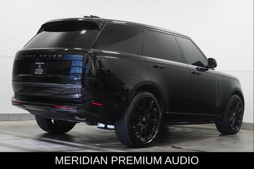 2025 Land Rover Range Rover P400 SE