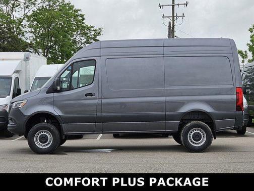 2025 Mercedes-Benz Sprinter 2500 Standard Roof