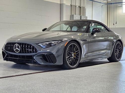 MANUFAKTUR Silicon Grey Solid 2025 Mercedes-Benz AMG SL 63 Base