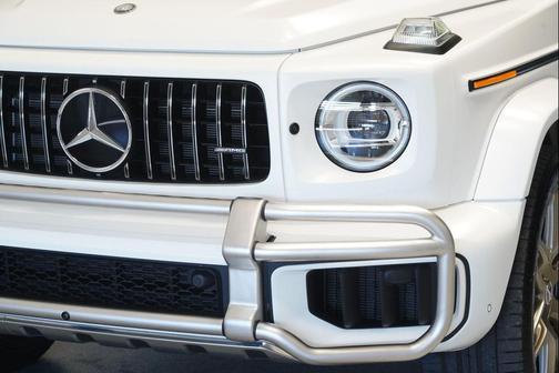 MANUFAKTUR Moonlight White Magno 2025 Mercedes-Benz AMG G 63 G 63 AMG