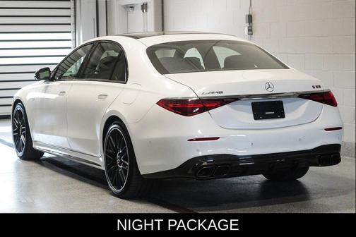 MANUFAKTUR Moonlight White Metallic 2024 Mercedes-Benz AMG S 63 E 4MATIC