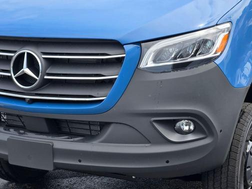 Brilliant Blue 2026 Mercedes-Benz Sprinter 2500 Standard Roof