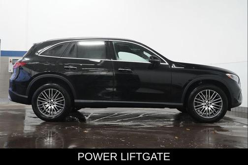 2026 Mercedes-Benz GLC 300 4MATIC