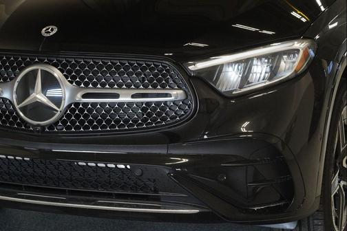 Black 2026 Mercedes-Benz GLC 300 4MATIC