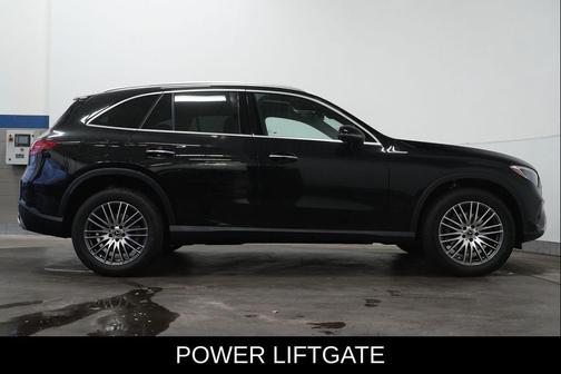 2026 Mercedes-Benz GLC 300 4MATIC