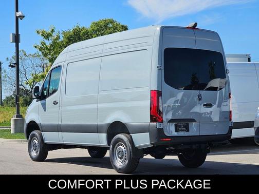 2025 Mercedes-Benz Sprinter 2500 Standard Roof
