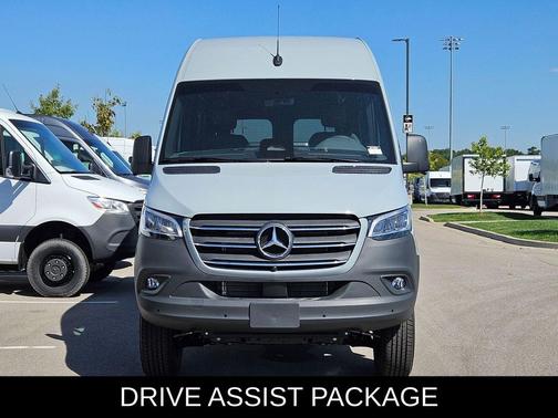 2025 Mercedes-Benz Sprinter 2500 Standard Roof