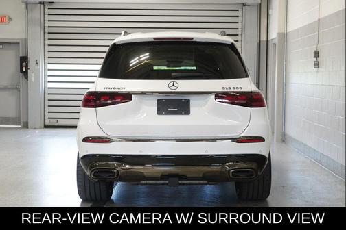 MANUFAKTUR Moonlight White Metallic 2026 Mercedes-Benz Maybach GLS 600 4MATIC