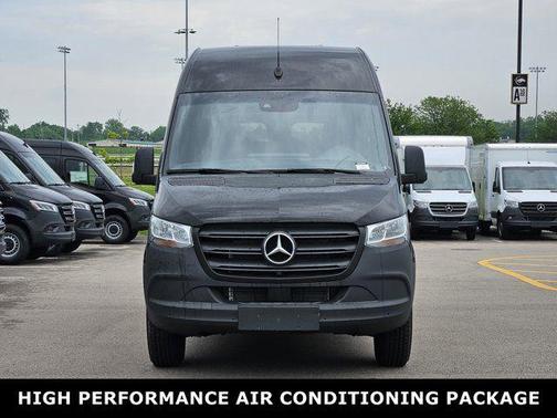 2024 Mercedes-Benz Sprinter 2500 Standard Roof