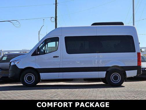 2025 Mercedes-Benz Sprinter 2500 Standard Roof