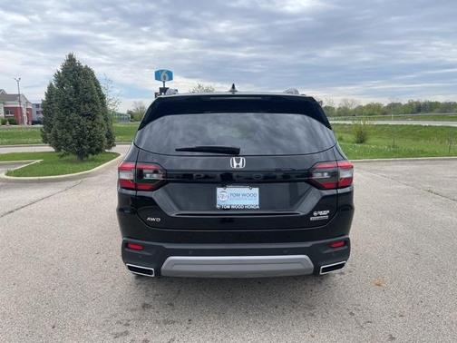 2025 Honda Pilot Touring
