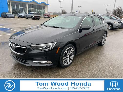 2018 Buick Regal Sportback Essence