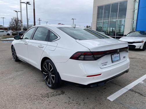2025 Honda Accord Hybrid Touring