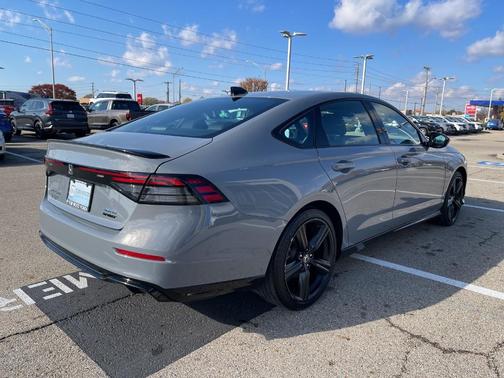 2023 Honda Accord Hybrid Sport-L