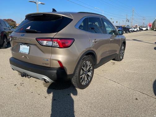 2020 Ford Escape Titanium