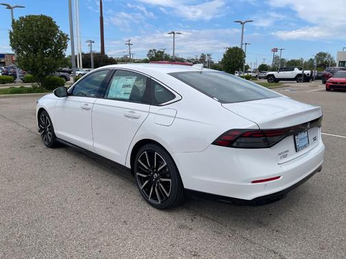 Platinum White Pearl 2026 Honda Accord Hybrid Touring