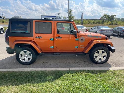 2011 Jeep Wrangler Unlimited Sahara