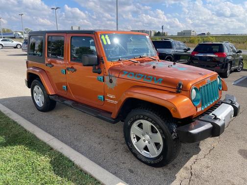 2011 Jeep Wrangler Unlimited Sahara