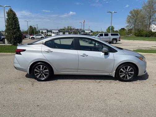 2020 Nissan Versa 1.6 SV