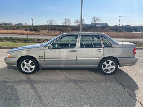 1998 Volvo S70 T5