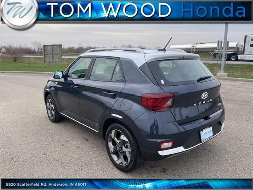2024 Hyundai VENUE Limited