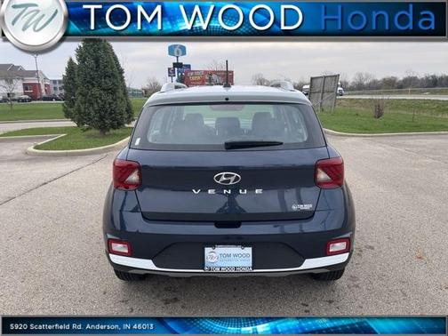 2024 Hyundai VENUE Limited