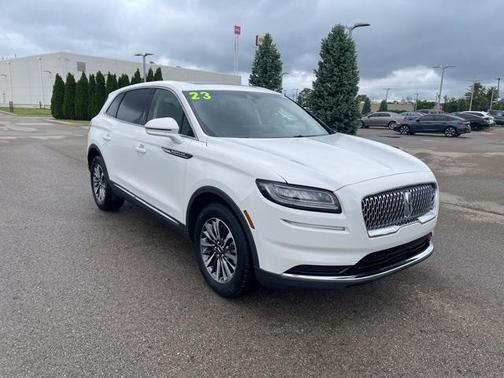 2023 Lincoln Nautilus Reserve