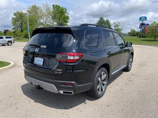 2025 Honda Pilot Elite