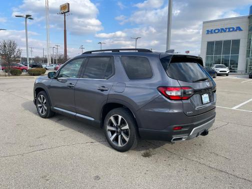 2023 Honda Pilot Elite