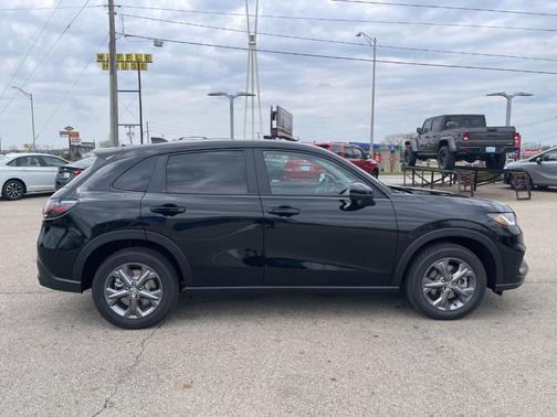 2026 Honda HR-V LX