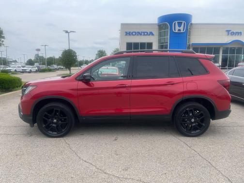 Radiant Red Metallic II 2024 Honda Passport Black Edition