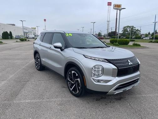 2024 Mitsubishi Outlander SE Black Edition