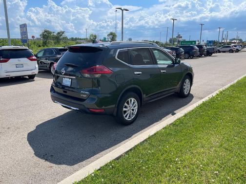 2018 Nissan Rogue SV