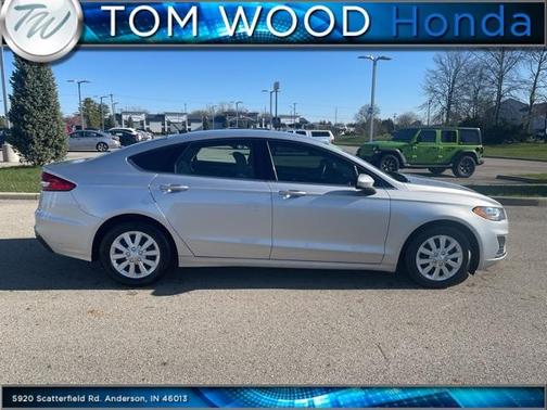 2019 Ford Fusion S