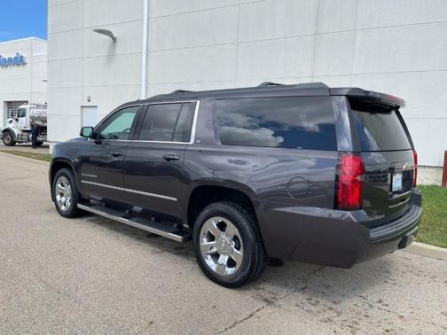 2016 Chevrolet Suburban LT