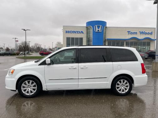 2015 Chrysler Town & Country Touring